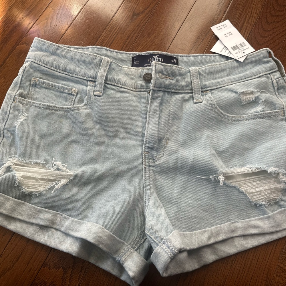 Hollister low rise boyfriend shorts size 7